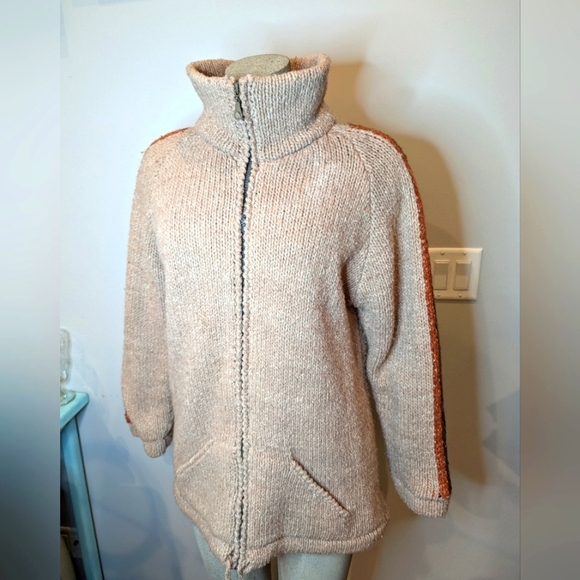 Wool zip up Cardigan jacket with fleece lining. 100% wool size L by Laundromat - Picture 4 of 11